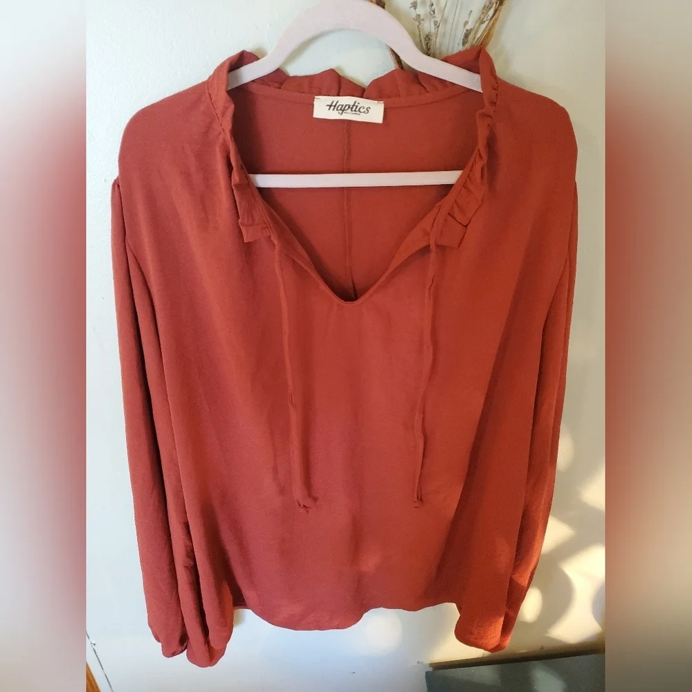 Haptics Ruffle Blouse - Picture 2 of 7